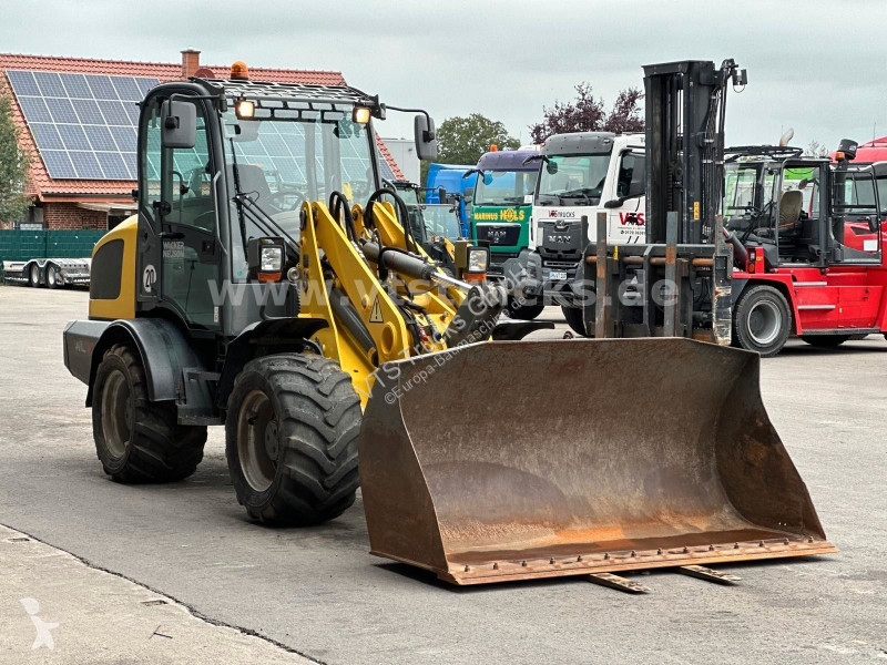 Фронтальный погрузчик Wacker Neuson WL 70 4x4...