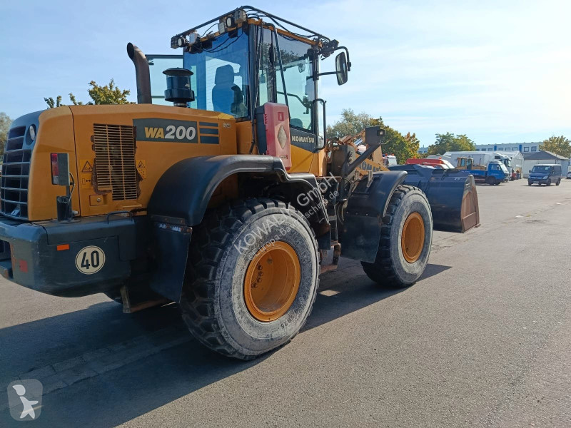 Фронтальный погрузчик Komatsu WA 200-7 Radlader