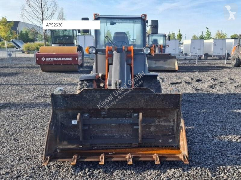 Nakladač Hitachi 6