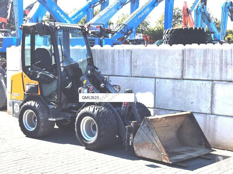 Nakladač Giant G2500 X-Tra HD