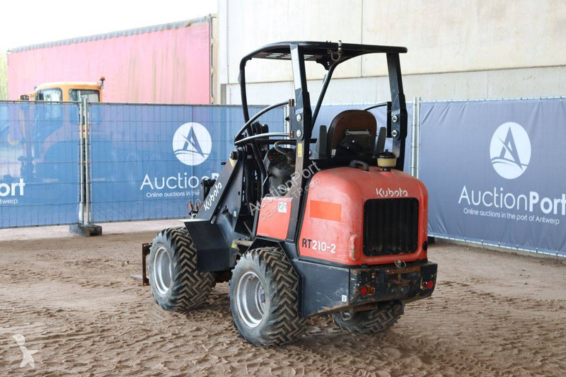 Chargeuse Kubota RT210-2
