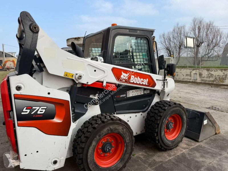 Pala cargadora Bobcat S76