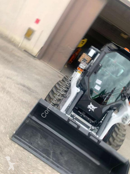Chargeuse Bobcat S76