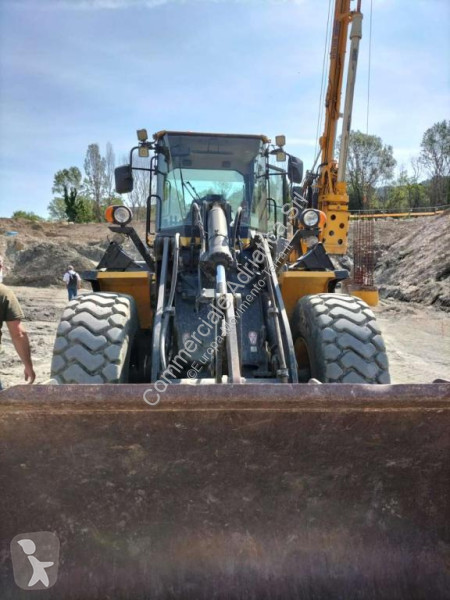 Incarcator Komatsu