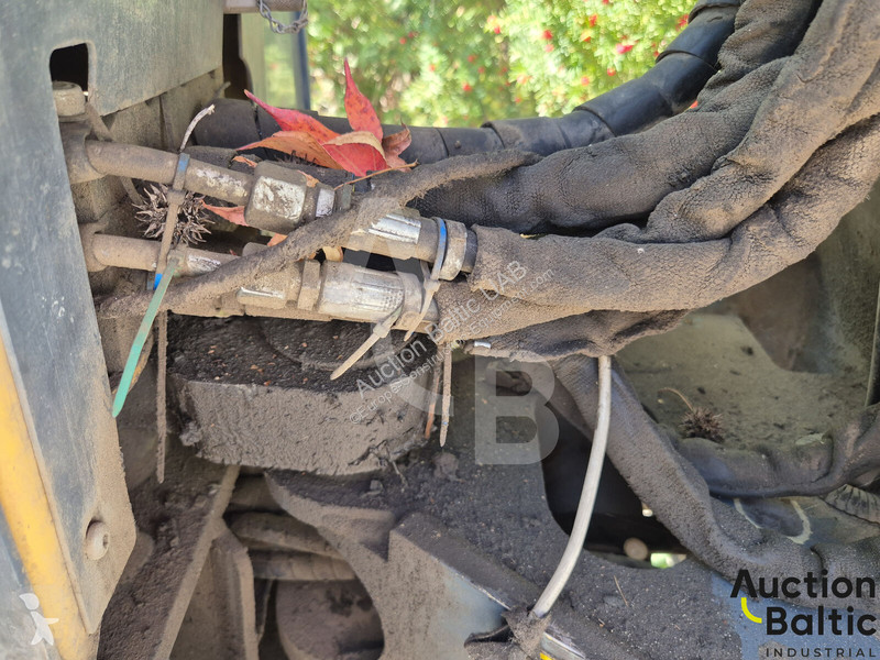 Chargeuse Mustang AL 306
