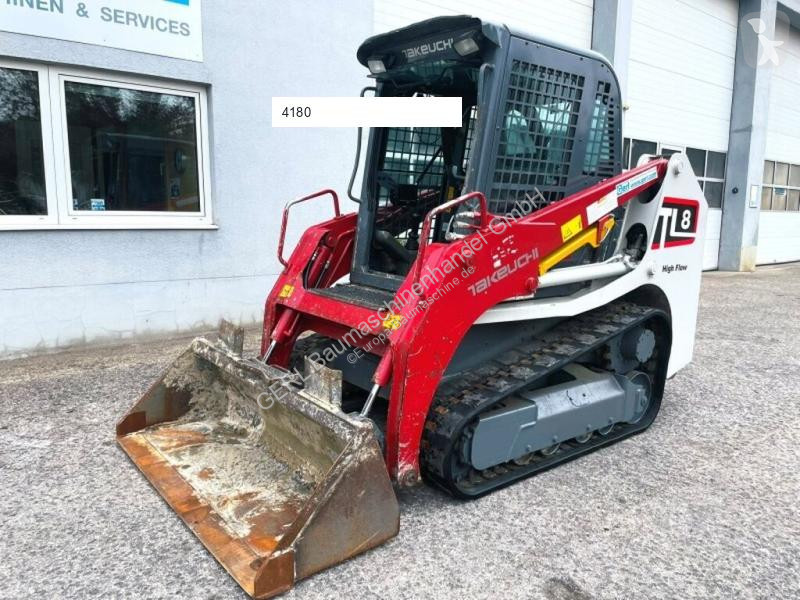 مُحمّلة Takeuchi TL8
