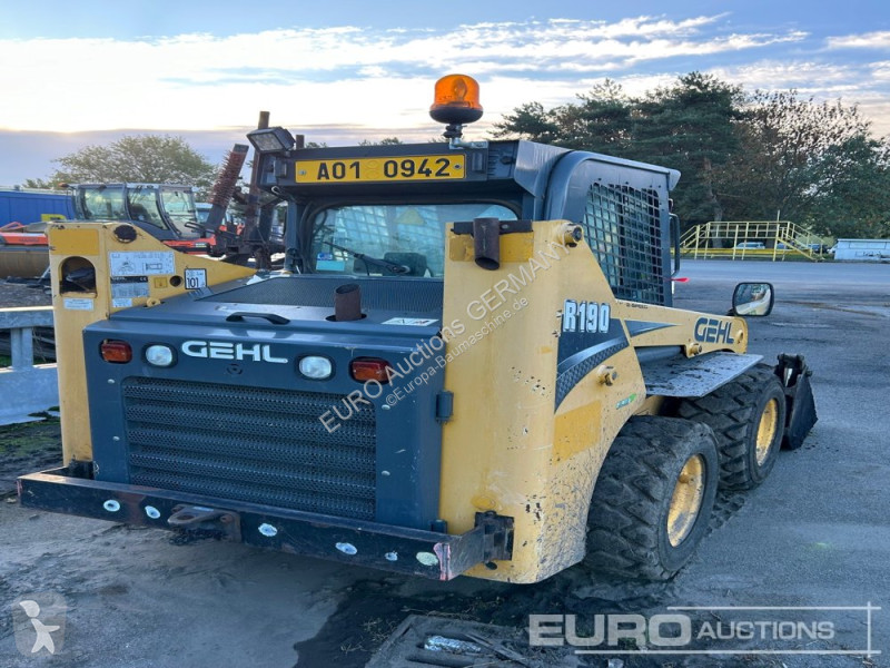 مُحمّلة Gehl R190