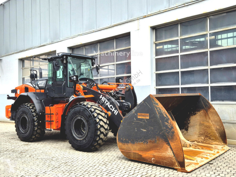 Товарач Hitachi 7