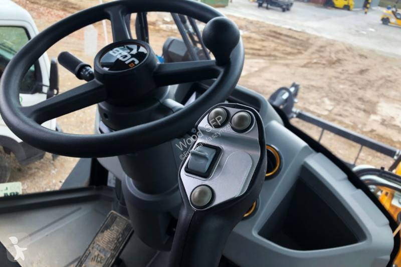Товарач JCB 427 Stage V