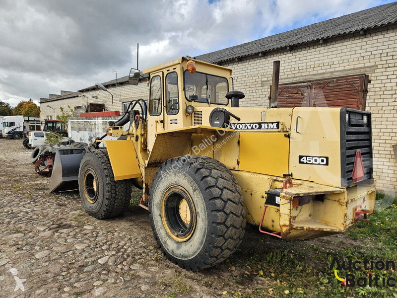 Incarcator Volvo 4500