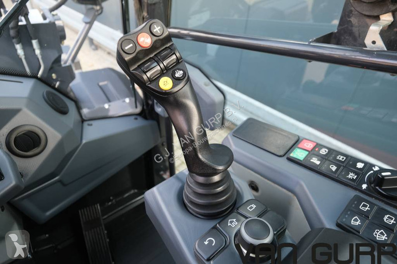 Товарач Bobcat L 75 | 2022 | 2175h