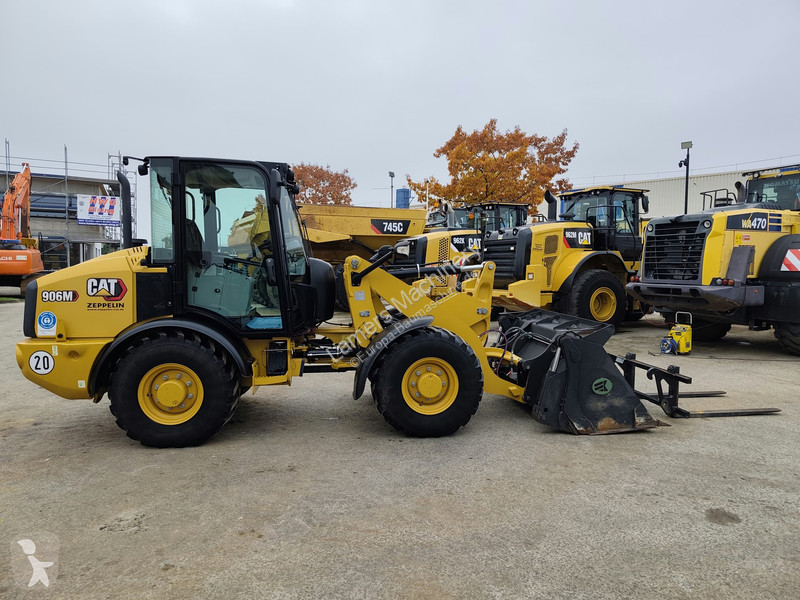 Shovel Caterpillar M .