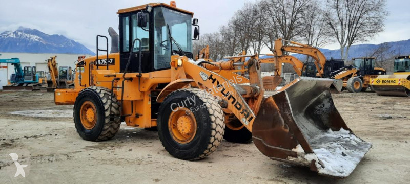 Chargeuse Hyundai  HL757-7