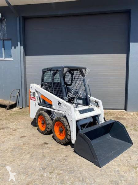 Shovel Bobcat