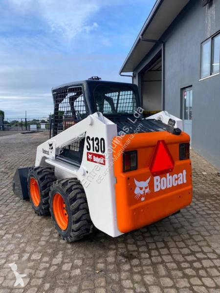 Shovel Bobcat