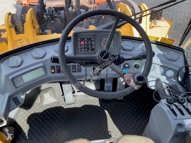 Shovel Volvo Wheelloader, 1996 Year