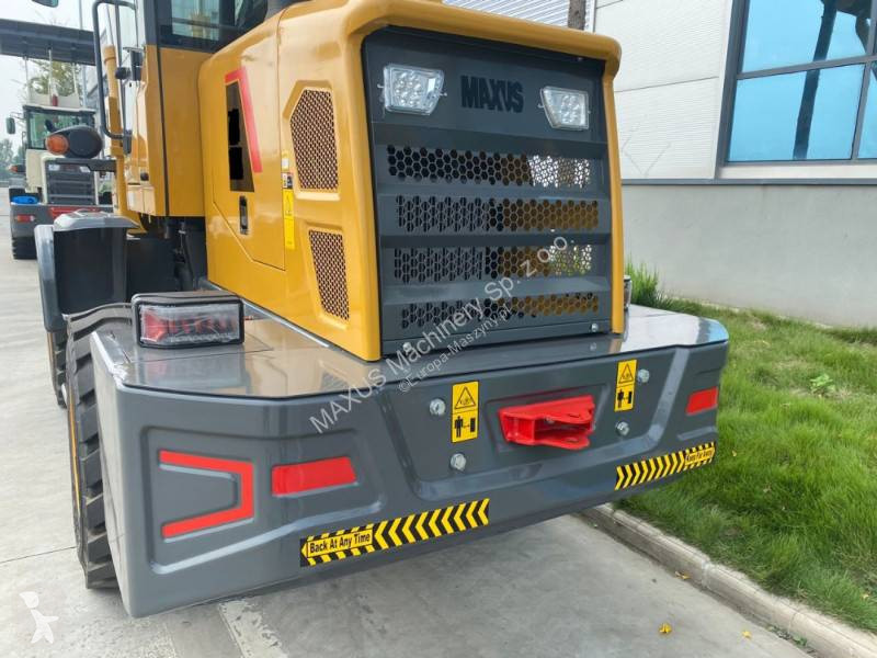 Lastare JCB Maxus