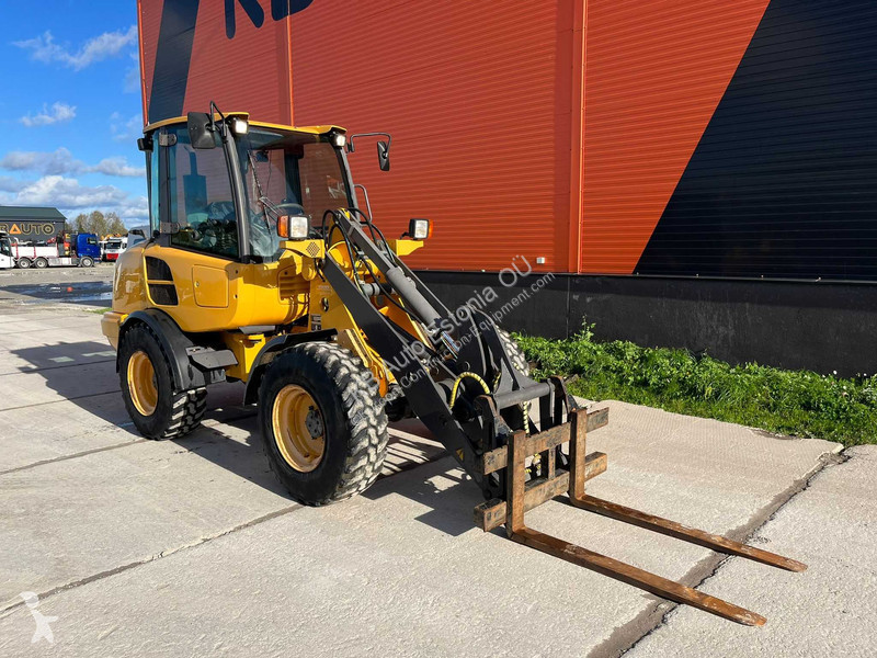 Shovel Volvo L 25 F BUCKET & FORKS