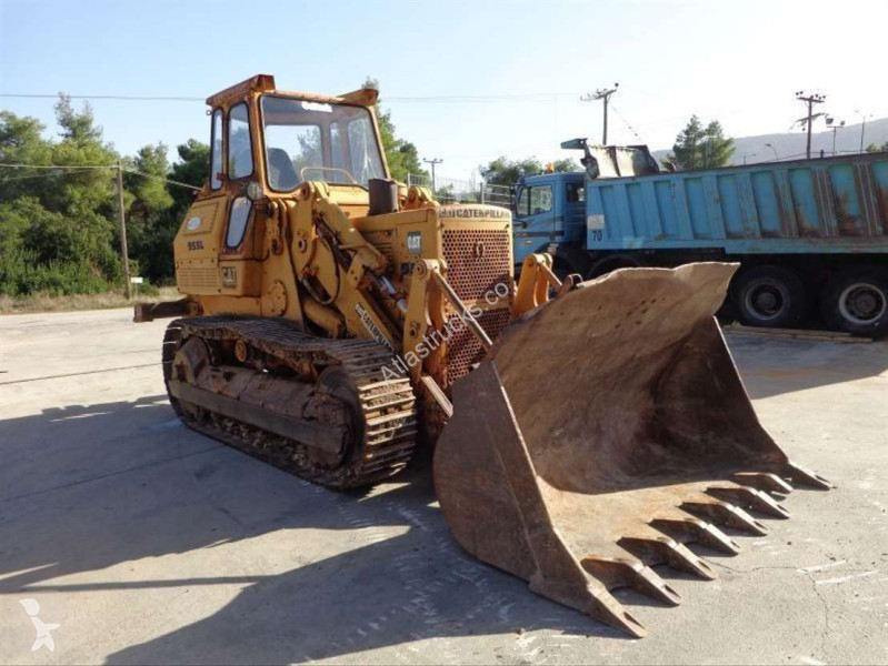 مُحمّلة Caterpillar CAT With Ripper