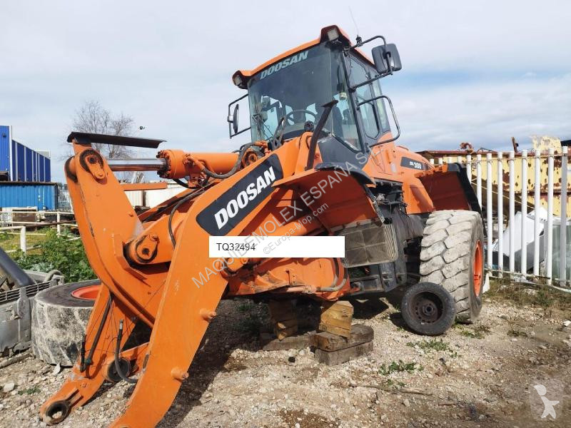 Nakladač Doosan 3