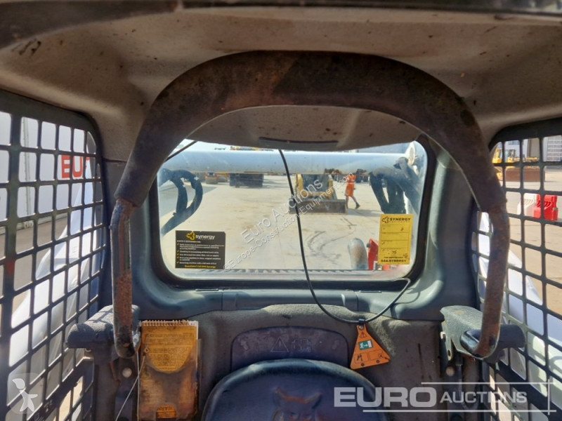 Shovel Bobcat T590