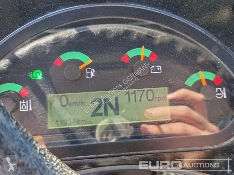 Chargeuse Caterpillar 908M