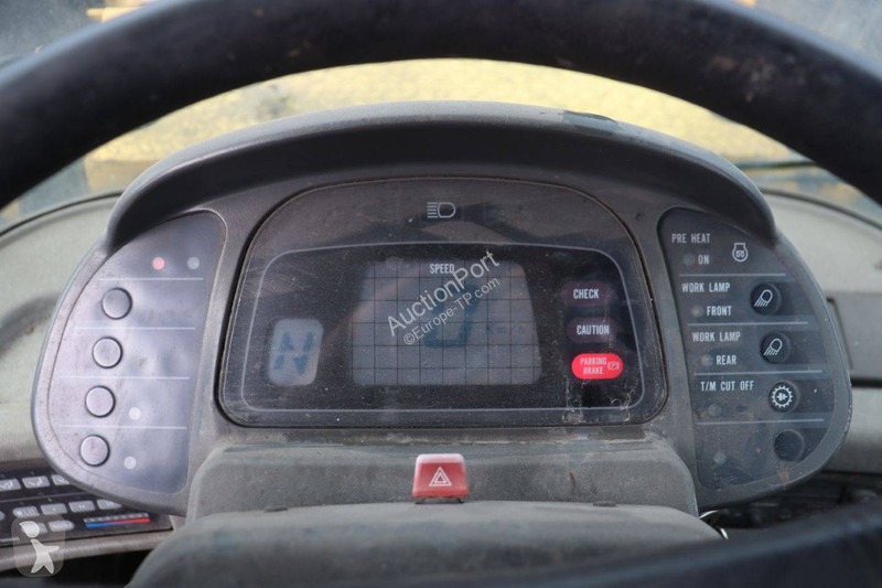 Chargeuse Komatsu WF450-3D
