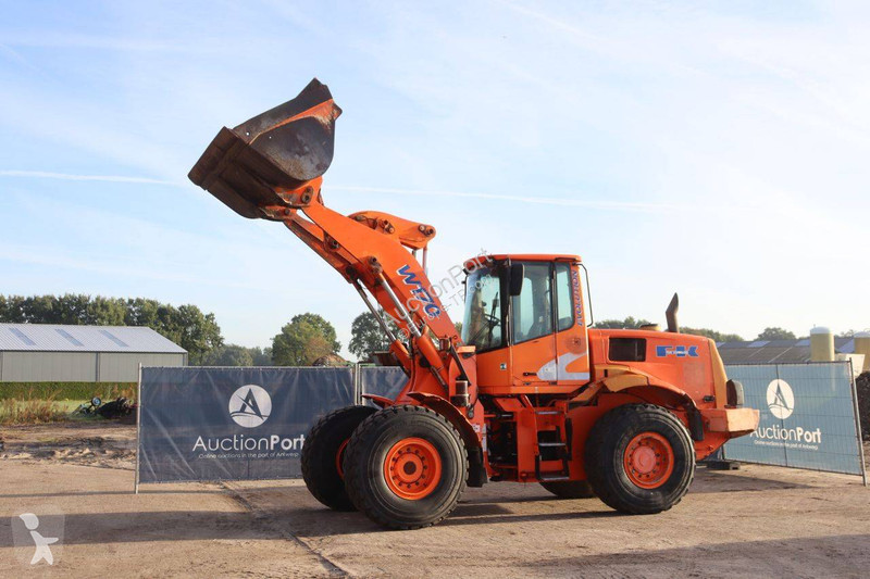 مُحمّلة Fiat Kobelco W170