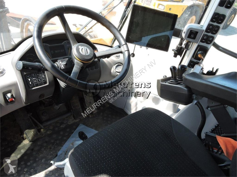 Nakladač Volvo L150H