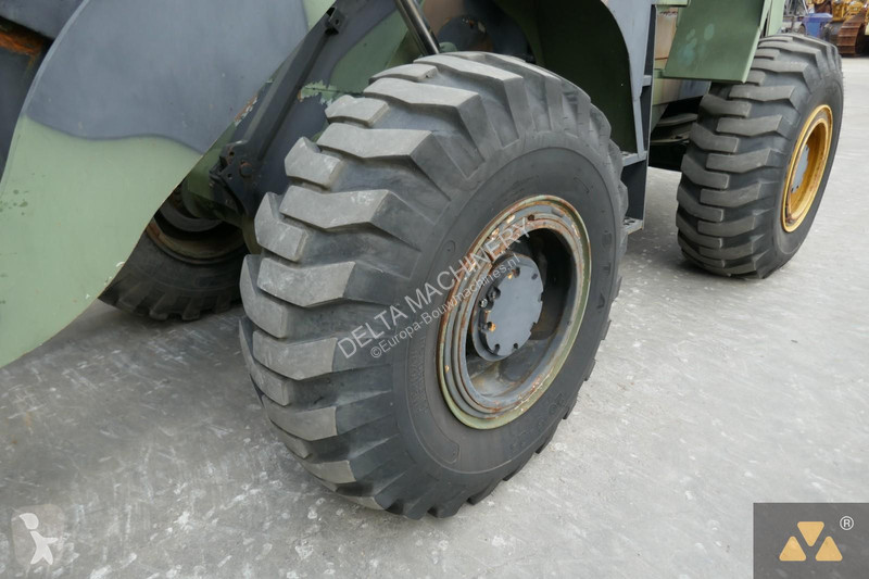 Shovel Komatsu 540 Ex-army