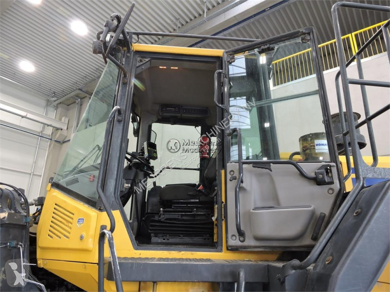 Nakladač Komatsu