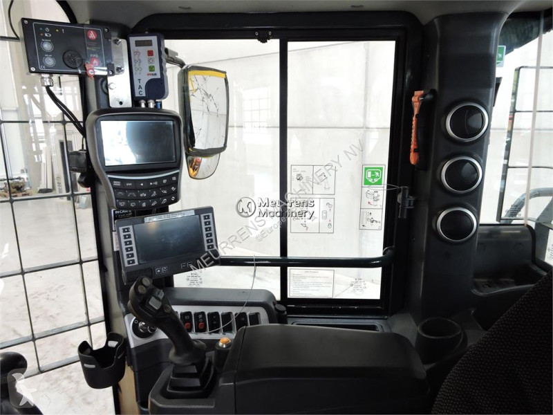 Shovel Hyundai HL955A