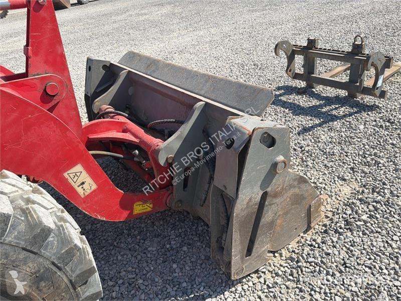 Atlas 65 loader