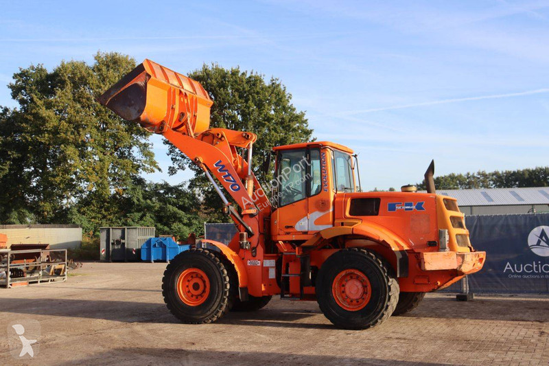 مُحمّلة Fiat Kobelco W170