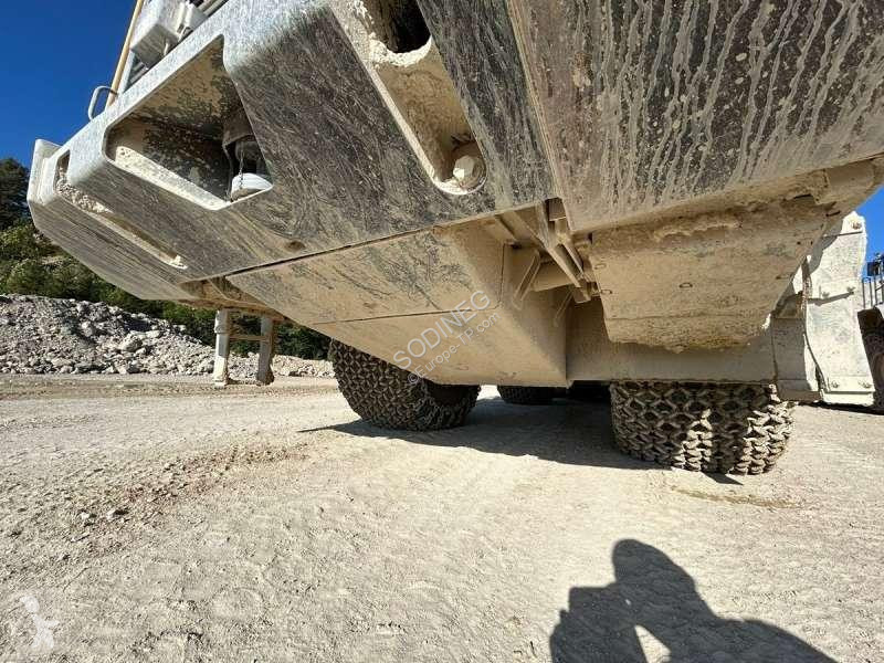 Incarcator Komatsu  WA600-8E0
