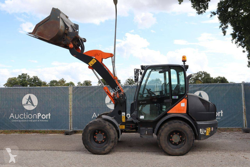 Pá carregadora Komatsu WA70-7