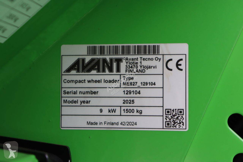Pala cargadora Avant tecno ME527