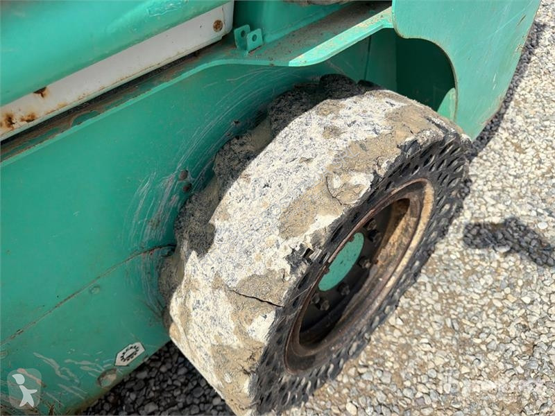 Chargeuse IHI 2041 Skid Steer Loader