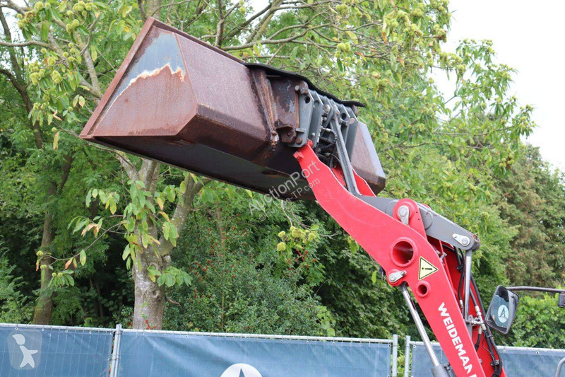 مُحمّلة Weidemann 3070CX