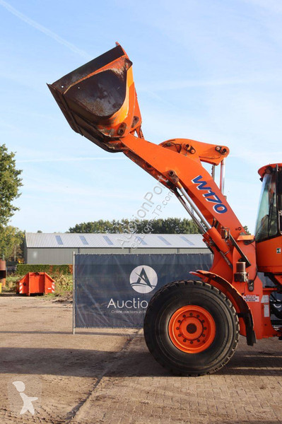 مُحمّلة Fiat Kobelco W170