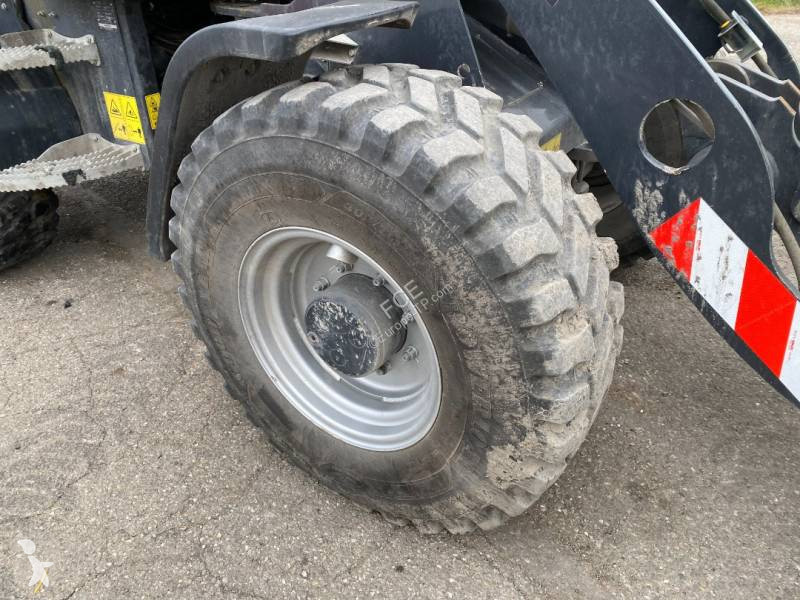 مُحمّلة Yanmar V 100 / Certificat CE endommagée
