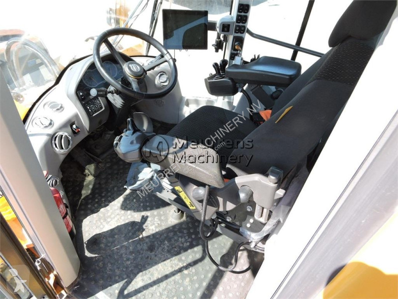 Nakladač Volvo L150H