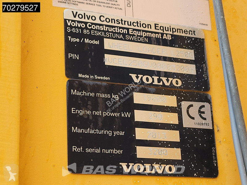 Nakladač Volvo L250 CDC