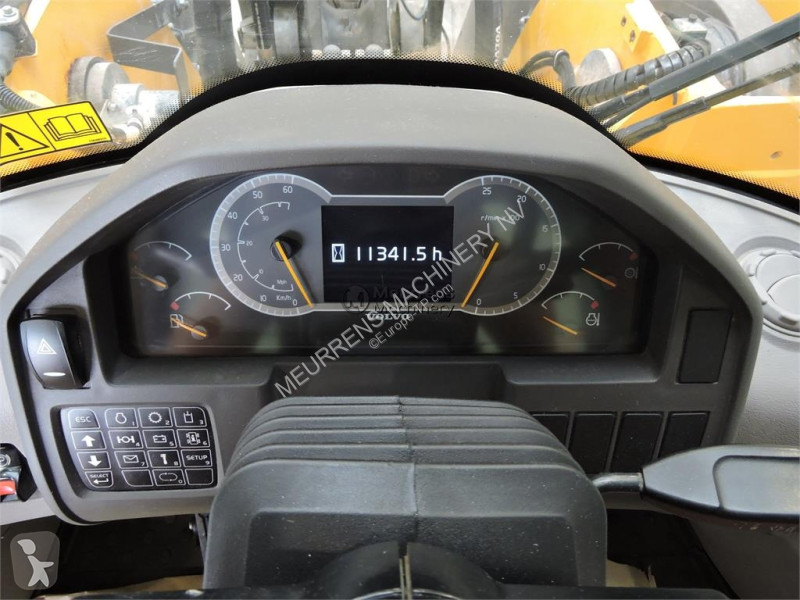 Nakladač Volvo