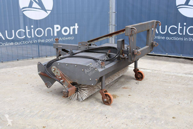 Chargeuse Giant V452T