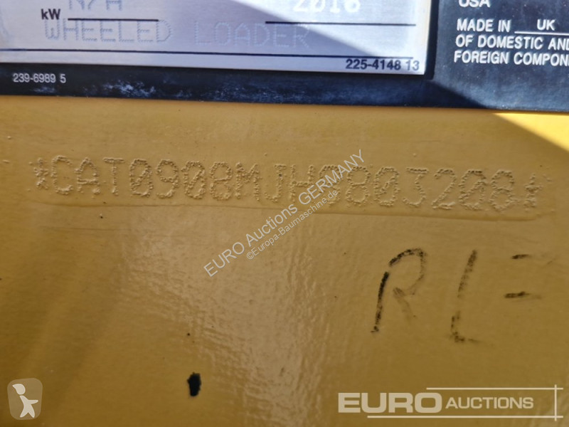 Chargeuse Caterpillar 908M