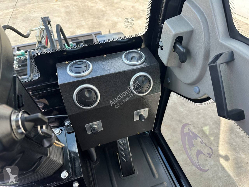 MINI 780T loader
