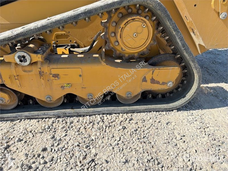Pala cargadora Caterpillar Two-Speed Compact...
