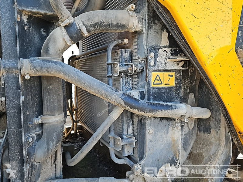 Nakladač JCB 437HT