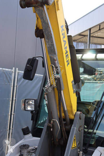 Shovel Yanmar 358